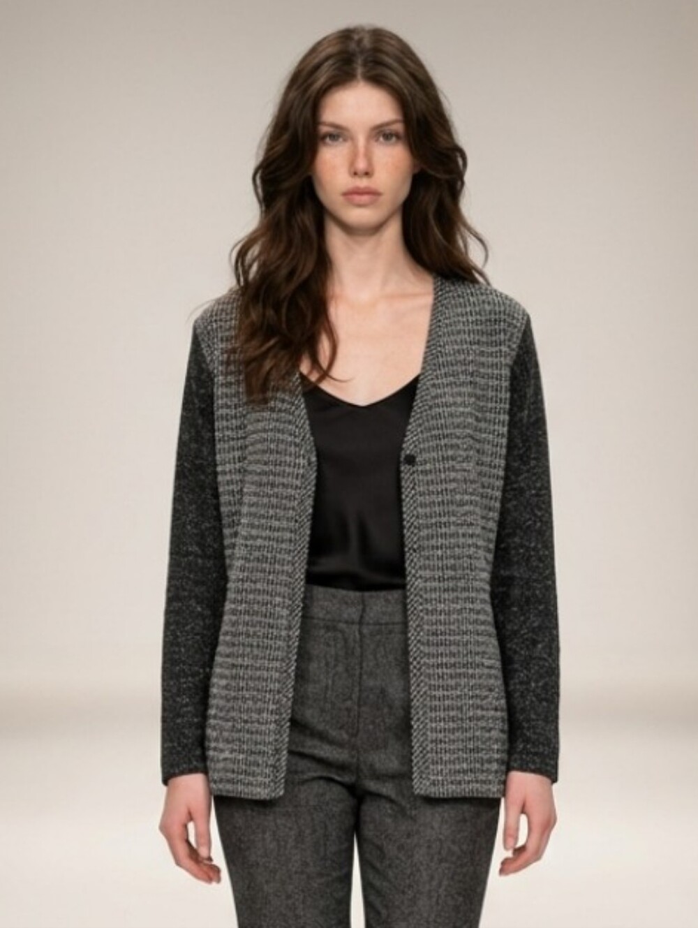 Russ Woman Black and Gray Women's Textured Layered Top Size 2